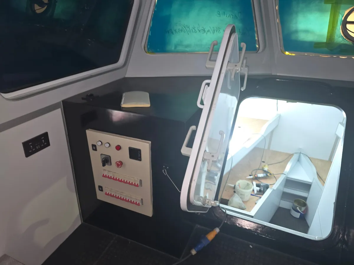 Bateau de transport d'équipage à vendre