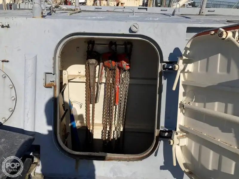 Navire de débarquement, citerne à vendre