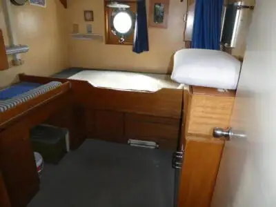 Navire de recherche à vendre