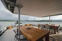 Navire d'arpentage à vendre