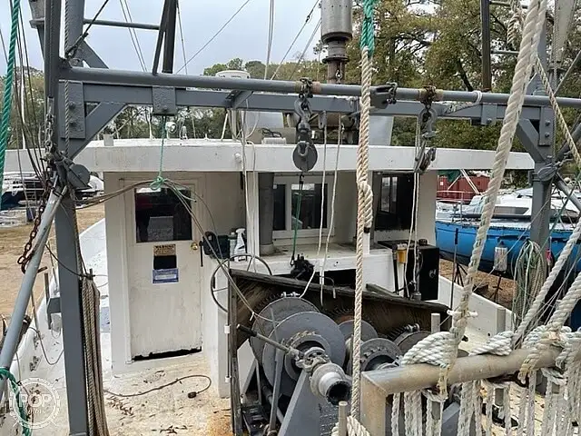 Chalutier à vendre
