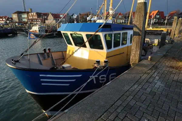 Chalutier à vendre