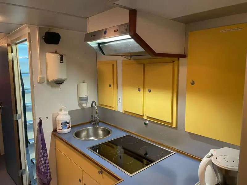 Bateau patrouilleur à vendre