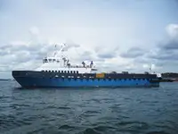 Bateau d'équipage à vendre