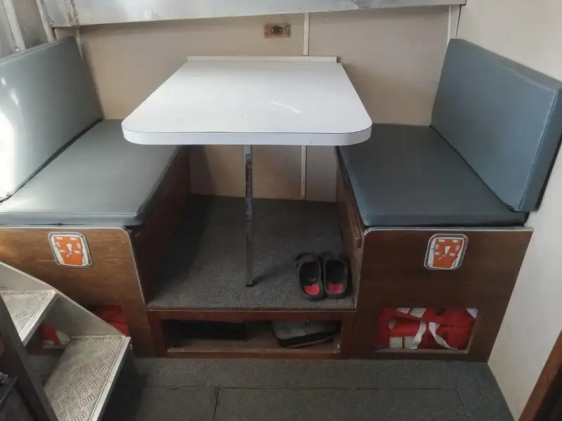 Bateau de transport d'équipage à vendre
