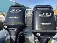 Bateau pneumatique semi-rigide à vendre
