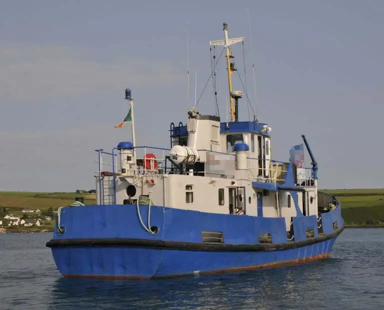 Navire d'arpentage à vendre