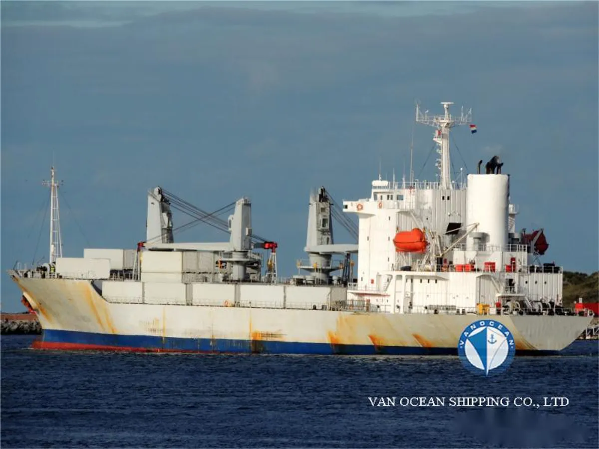 Navire frigorifique à vendre