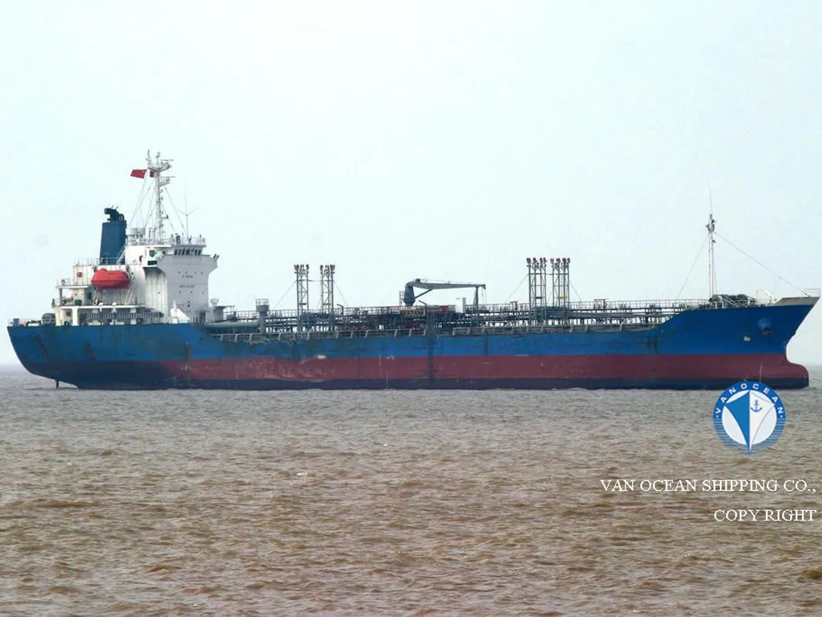 Pétrolier / chimiquier à vendre