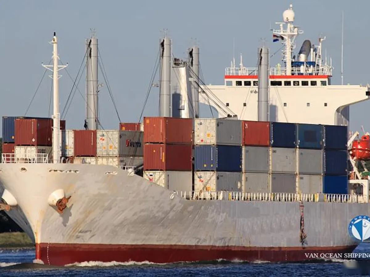 Navire frigorifique à vendre