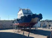 Bateaux de travail à vendre
