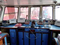 Navire d'arpentage à vendre