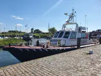 Bateau patrouilleur à vendre
