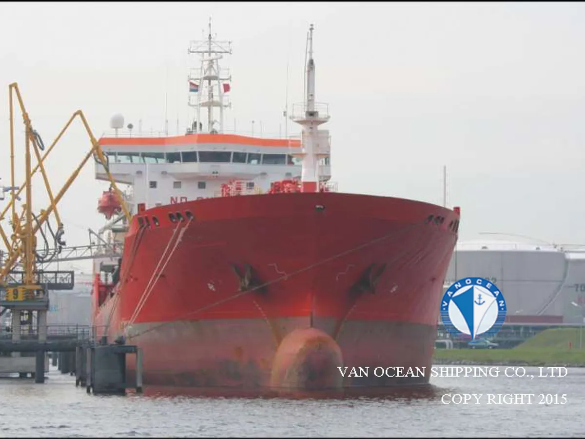 Pétrolier / chimiquier à vendre