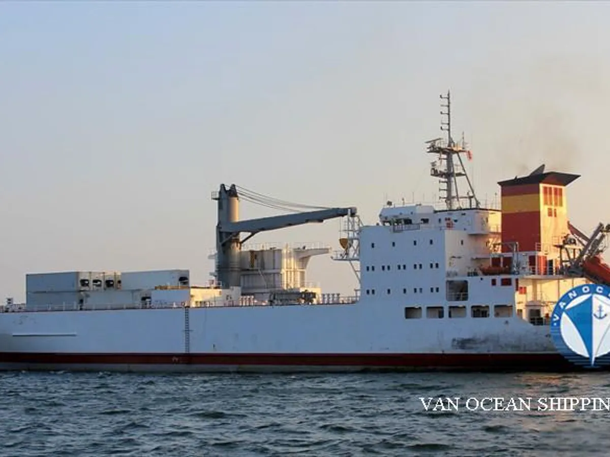 Navire frigorifique à vendre