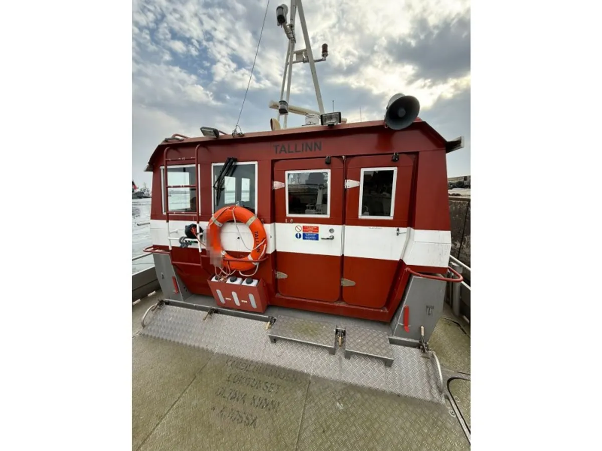 Bateaux de travail à vendre
