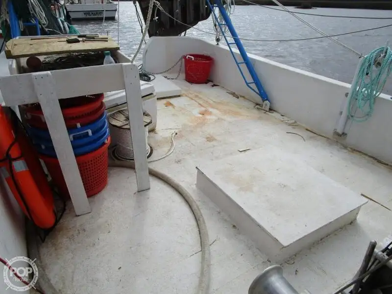 Chalutier à vendre
