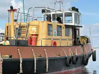 Bateau pilote à vendre