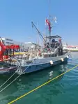 Bateau-pompier à vendre