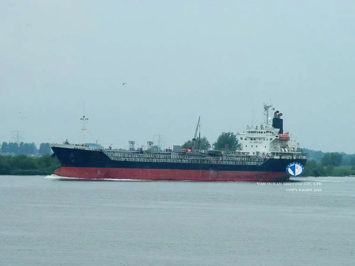 Pétrolier / chimiquier à vendre