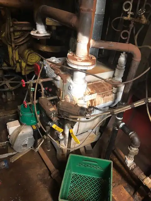 Navire de recherche à vendre