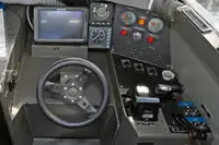 Navires militaires / de guerre à vendre