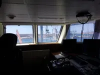 Navire d'arpentage à vendre