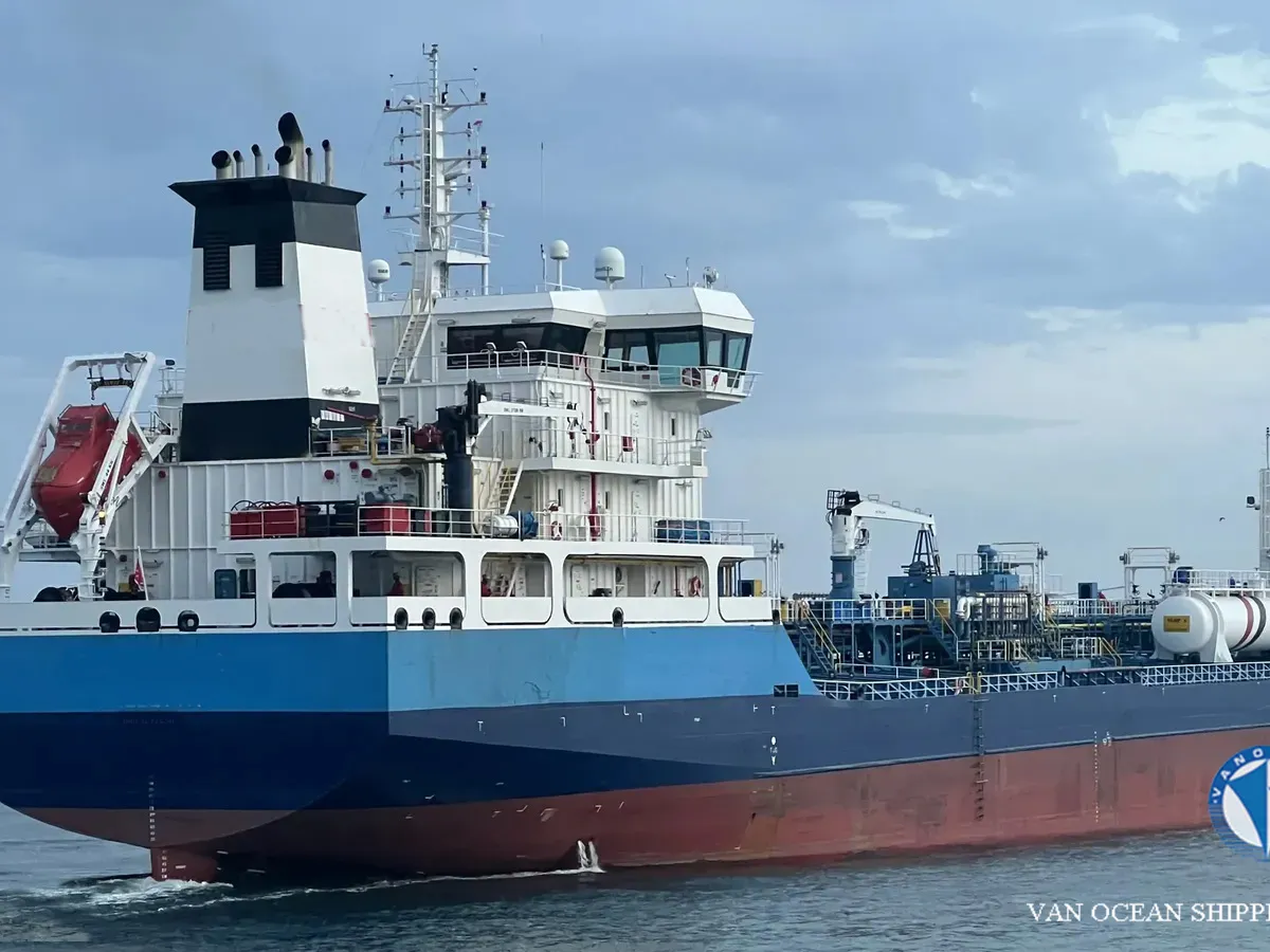 Pétrolier / chimiquier à vendre