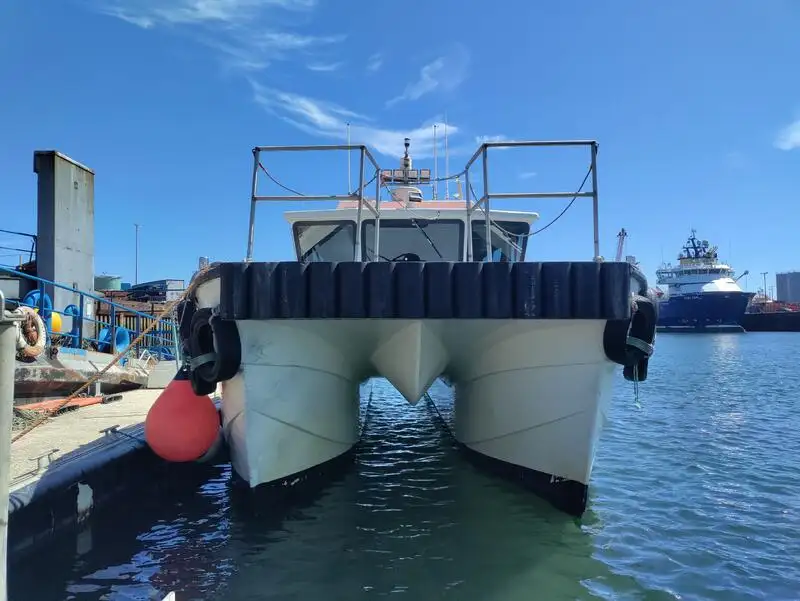 Bateau de transport d'équipage à vendre