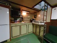 Navire d'arpentage à vendre