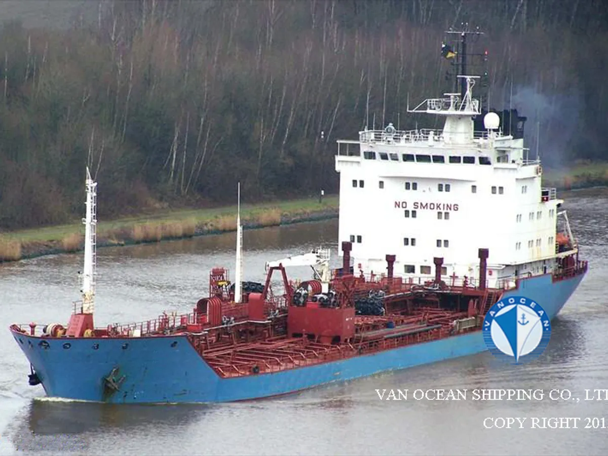 Pétrolier / chimiquier à vendre