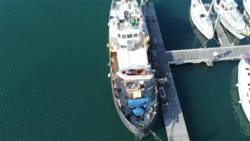 Bateaux de travail à vendre