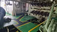 Navire d'approvisionnement à vendre