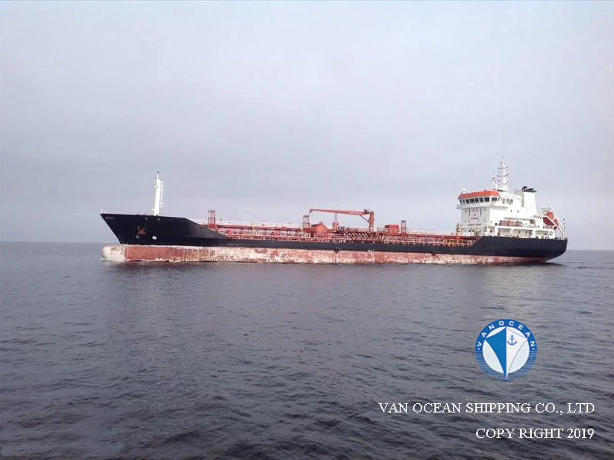 Pétrolier / chimiquier à vendre