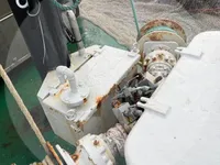 Chalutier à flottaison à vendre