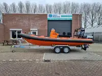Bateau pneumatique rigide à vendre