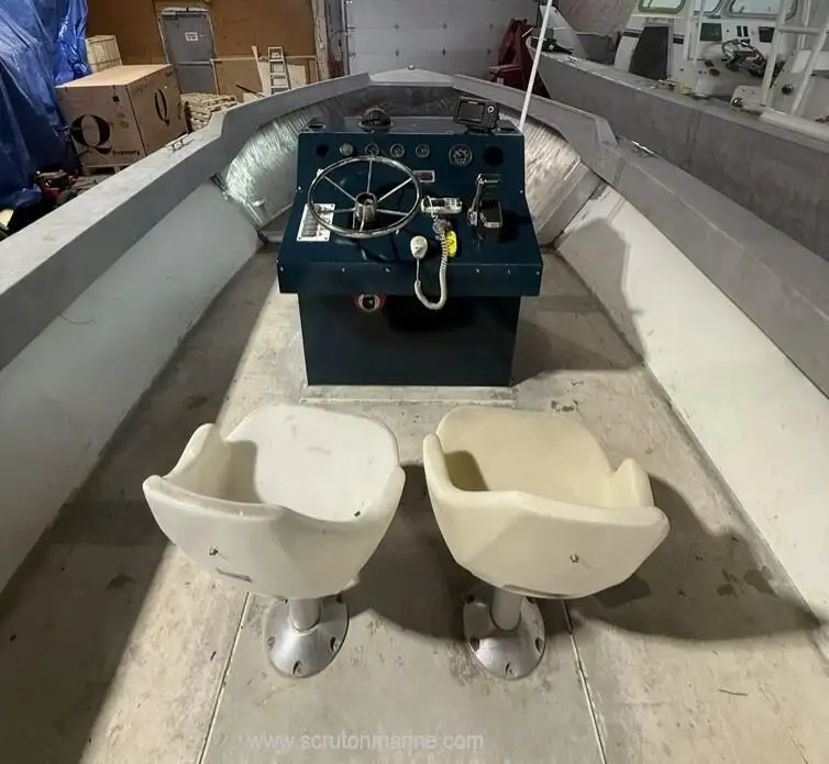 Bateaux de travail à vendre