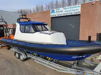 Bateau pneumatique semi-rigide à vendre