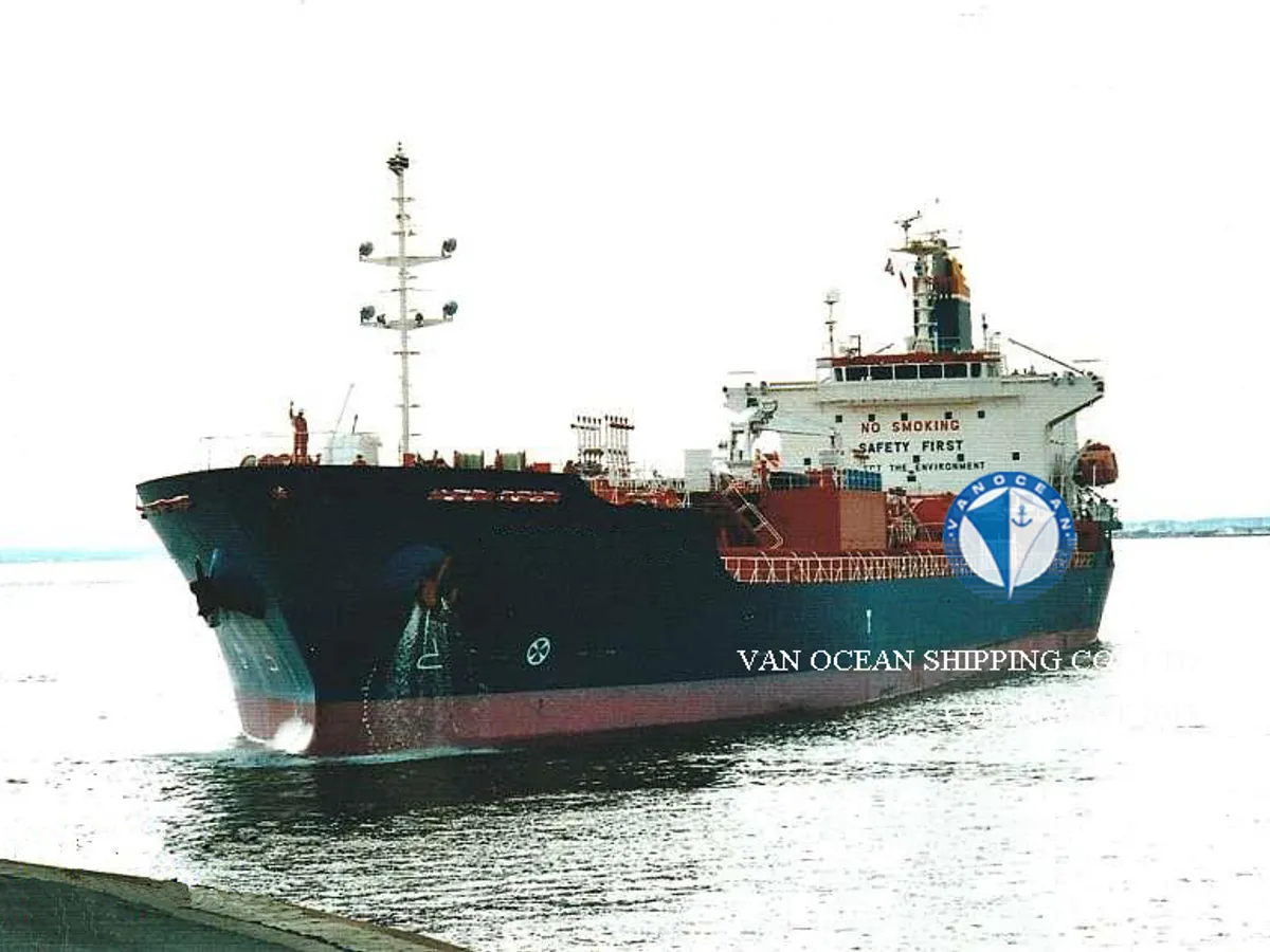 Pétrolier / chimiquier à vendre