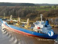 Navire frigorifique à vendre