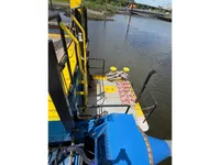 Navire d'arpentage à vendre