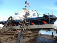 Bateau de transport d'équipage à vendre