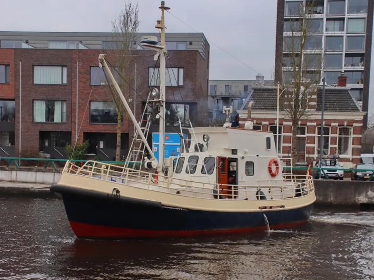 Bateau pilote à vendre