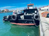 Bateaux de travail à vendre