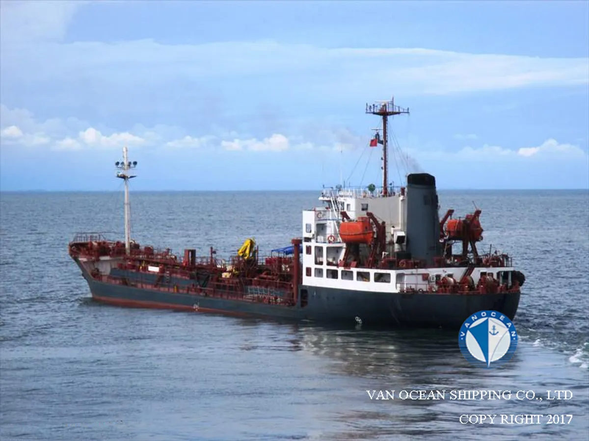Pétrolier / chimiquier à vendre