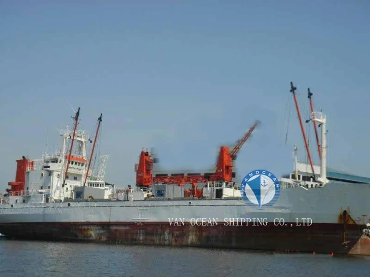 Navire frigorifique à vendre