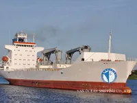 Navire frigorifique à vendre