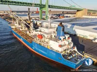 Navire frigorifique à vendre