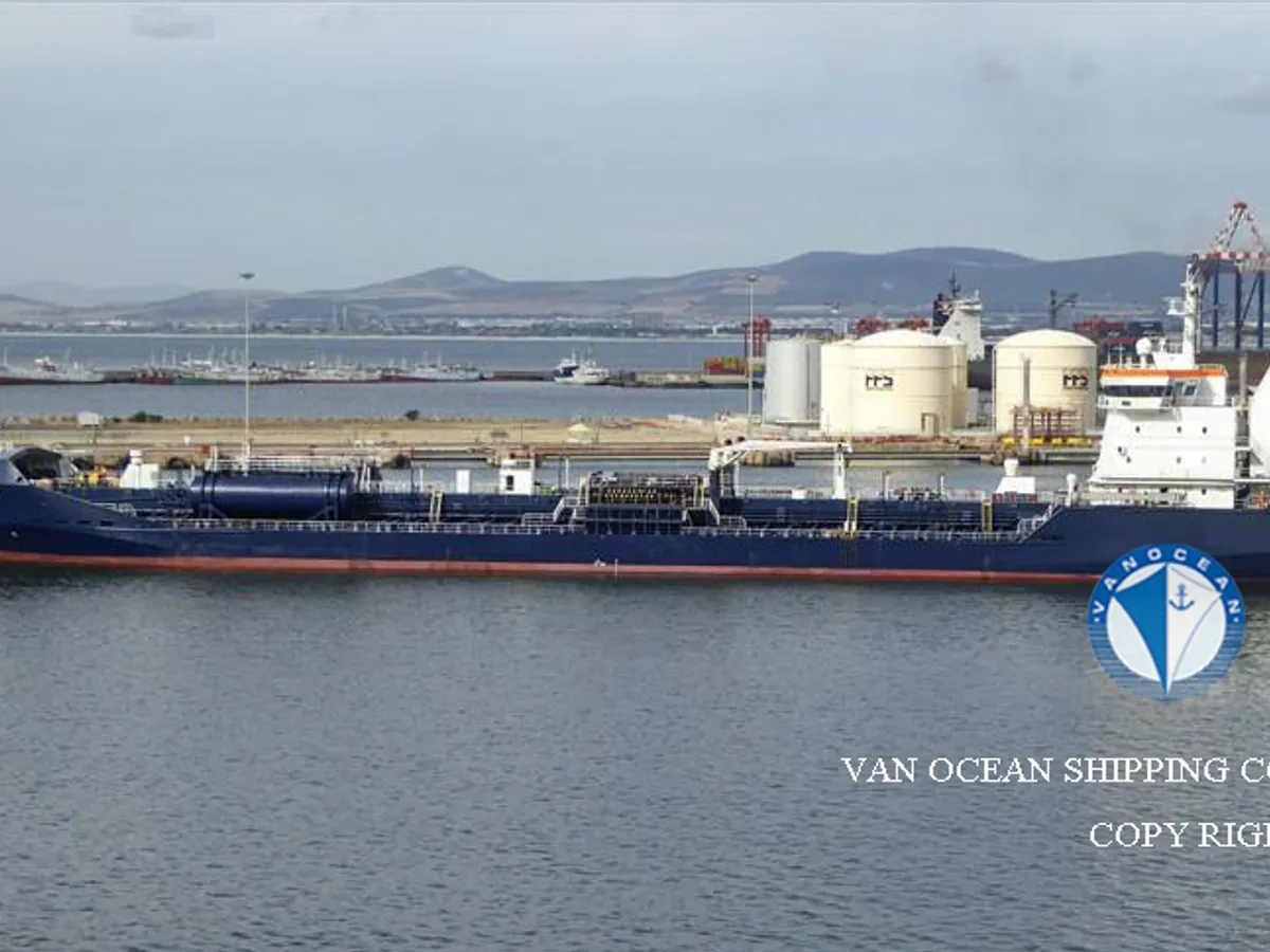 Pétrolier / chimiquier à vendre