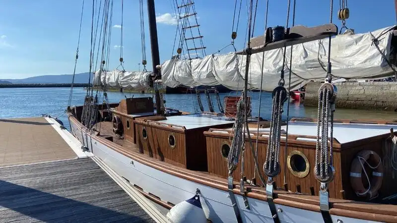 Navire-ferry à vendre